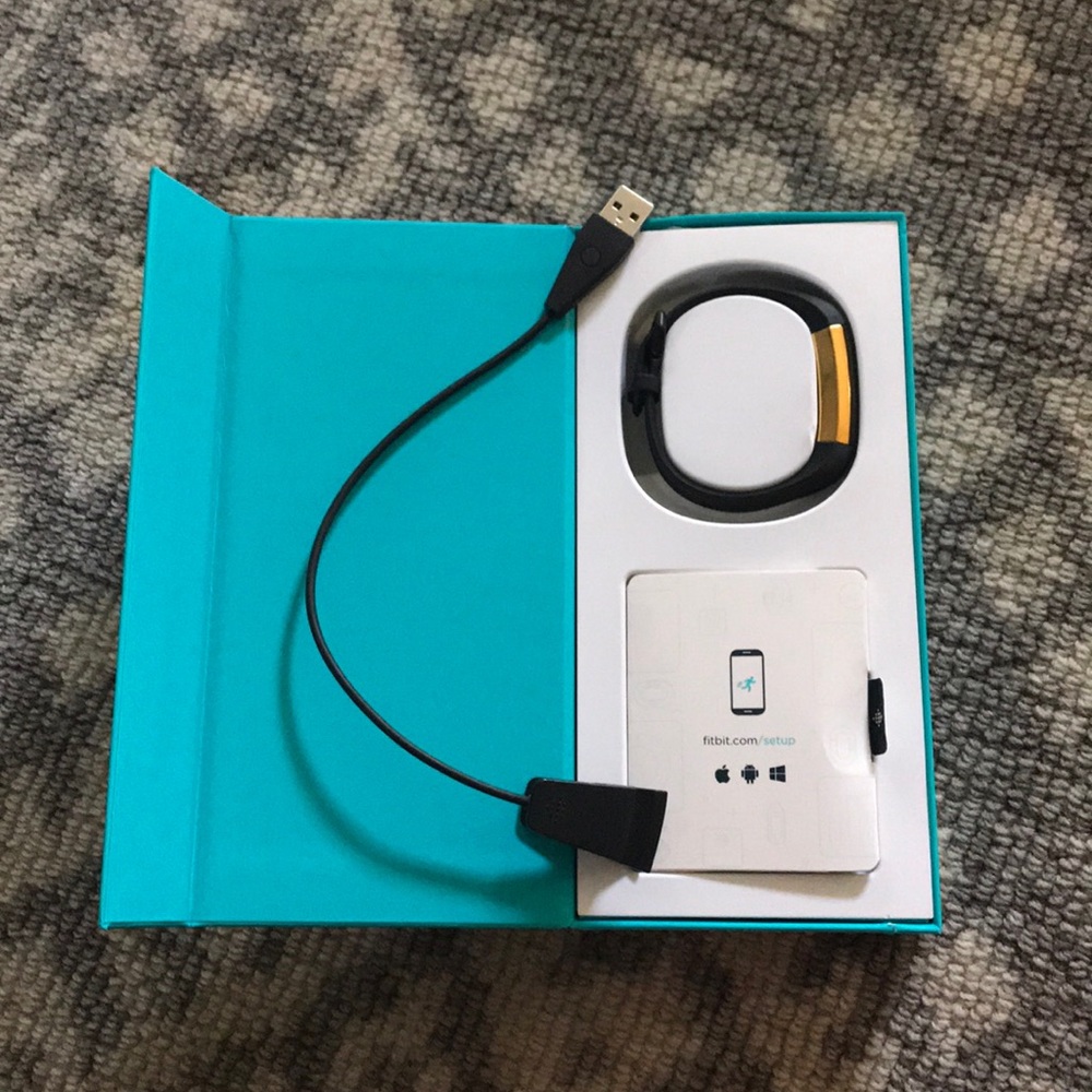 FitBit Alta smartwatch with two bands